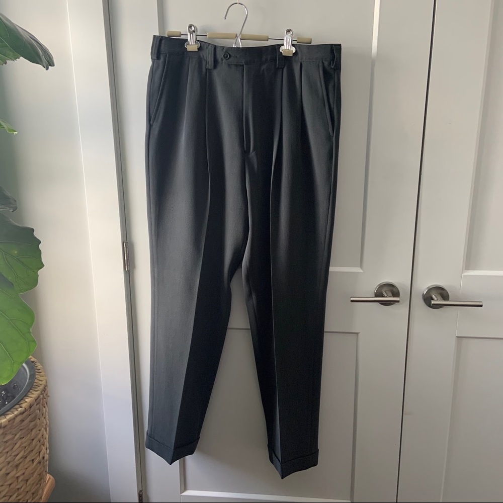 Men’s suit - Picture 4 of 5